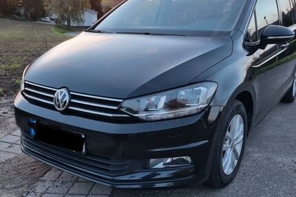 VW Touran 146.000 km 15.300 &euro; Schaafheim 64850