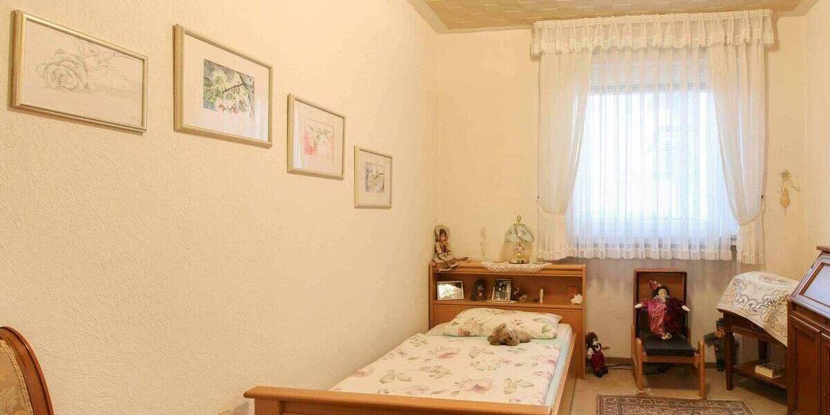 Etagenwohnung Bischofsheim - 3 Zimmer, 80 m&sup2;, 298.000&euro; | Angebot:25632087