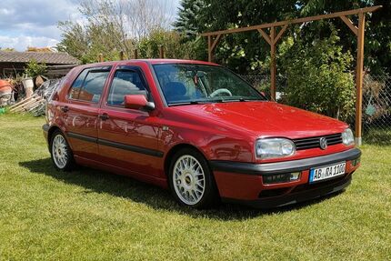 VW Golf 131.000 km 2.990 € Großostheim 63762
