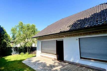 Haus zum Kaufen in Rüsselsheim am Main 635.000 € 224 m² 6 zimmer