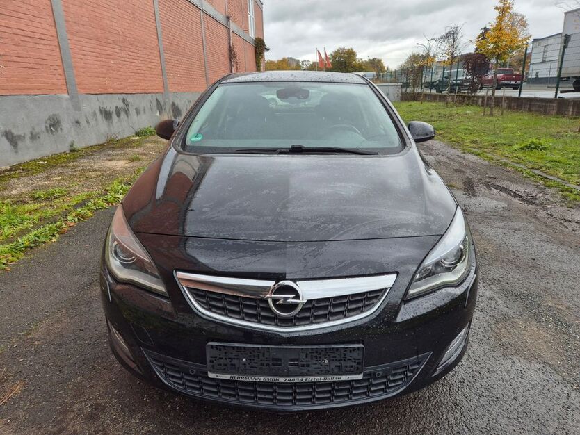 Opel Astra 143.123 km 4.450 € Dietzenbach 63128