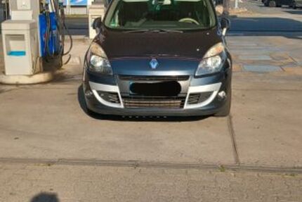 Renault Scenic 178.800 km 3.000 &euro; Frankfurt am Main 60314