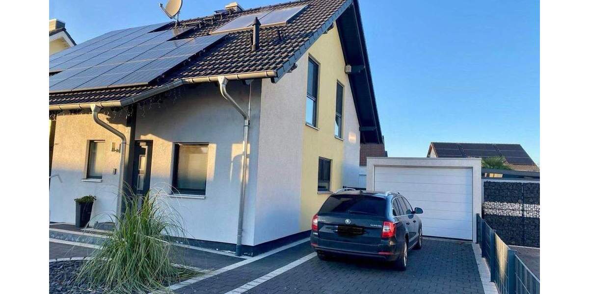 RESERVIERT - Modernes, freistehendes Einfamilienhaus in Lage von Bürstadt - ideal für Familien 5 zimmer