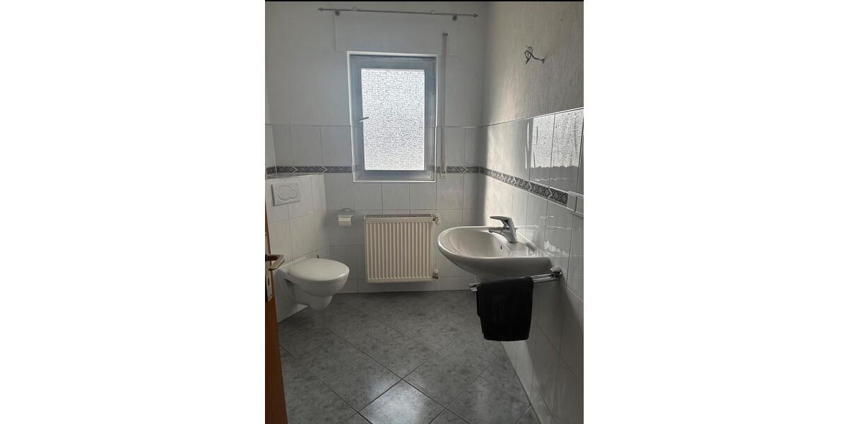 Etagenwohnung Darmstadt Eberstadt - 3 Zimmer, 77 m&sup2;, 875&euro; | Angebot:26224451