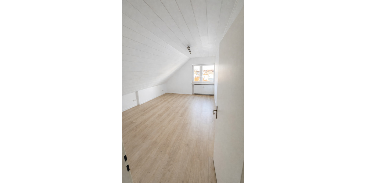 Maisonettenwohnung Offenbach am Main Bürgel - 3.5 Zimmer, 115 m&sup2;, 1.500&euro; | Angebot:25384839