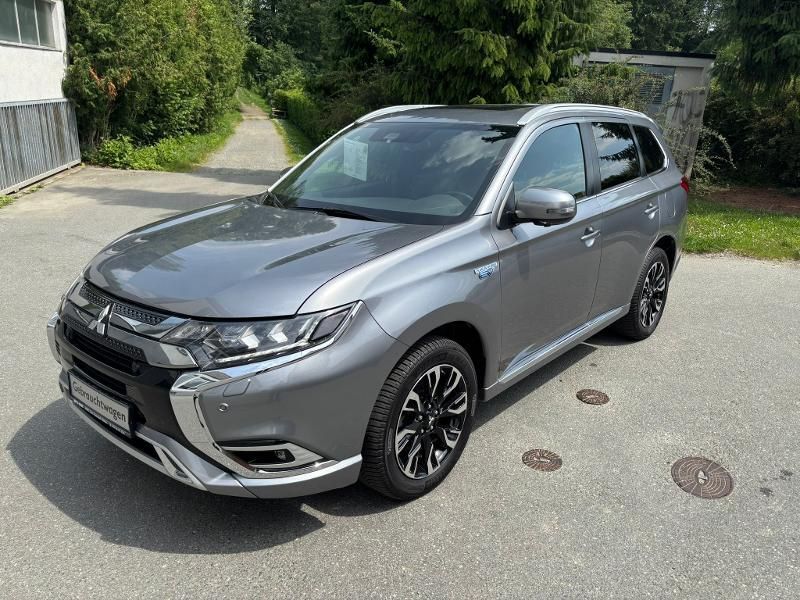 Plug-in Hybrid Outlander