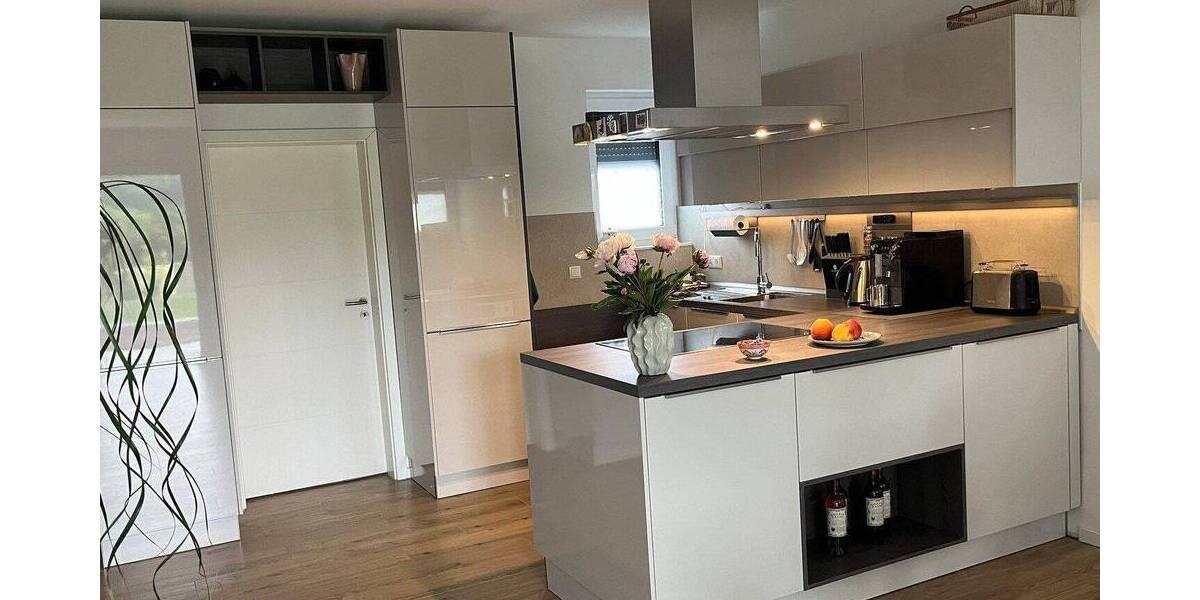 Reihenendhaus Höchst - 4 Zimmer, 140 m&sup2;, 1.600&euro; | Angebot:26825739