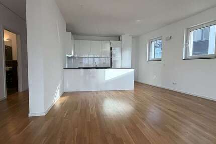 Wohnung zum Mieten in Frankfurt am Main 2.385 € 119.03 m² 4 zimmer