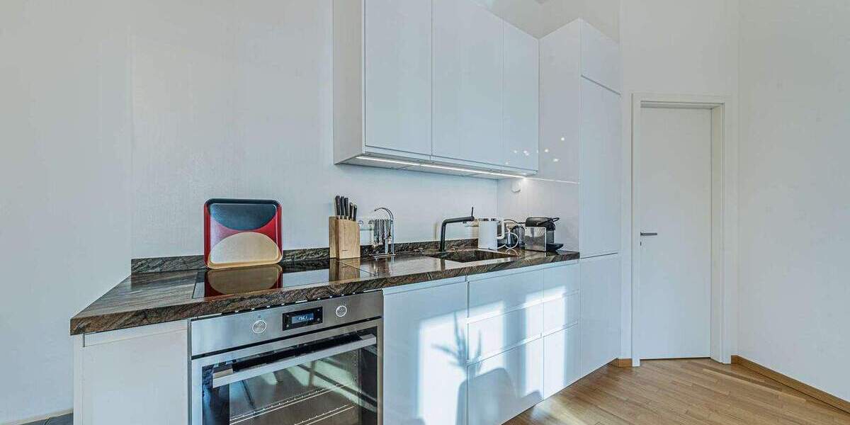 Etagenwohnung Frankfurt am Main Bahnhofsviertel - 2 Zimmer, 70 m&sup2;, 1.690&euro; | Angebot:23789894