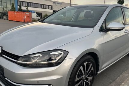 VW Golf 74.819 km 15.900 &euro; Büttelborn 64572
