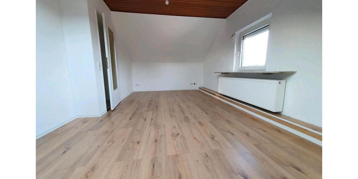 Dachgeschoßwohnung Seeheim-Jugenheim Jugenheim - 2 Zimmer, 68 m&sup2;, 800&euro; | Angebot:26547131