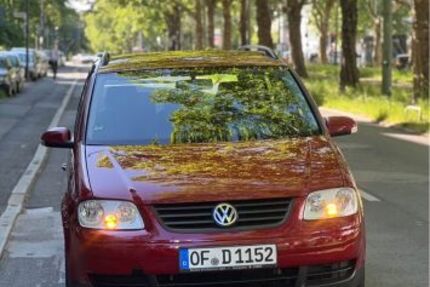 VW Touran 235.002 km 3.450 &euro; Offenbach am Main 63065