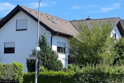 Provisionsfrei* Großes Haus mit großem Garten in Seeheim 10 zimmer