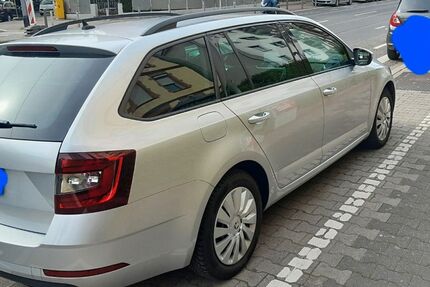 Skoda Octavia 293.000 km 8.500 &euro; Frankfurt 60486