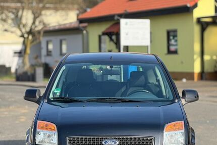 Ford Fusion 154.896 km 2.800 &euro; Frankfurt am Main 65929