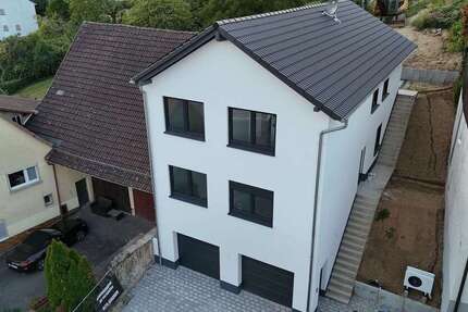 Haus Rimbach - 6 Zimmer, 161 m&sup2;, 2.400&euro; | Angebot:26808097
