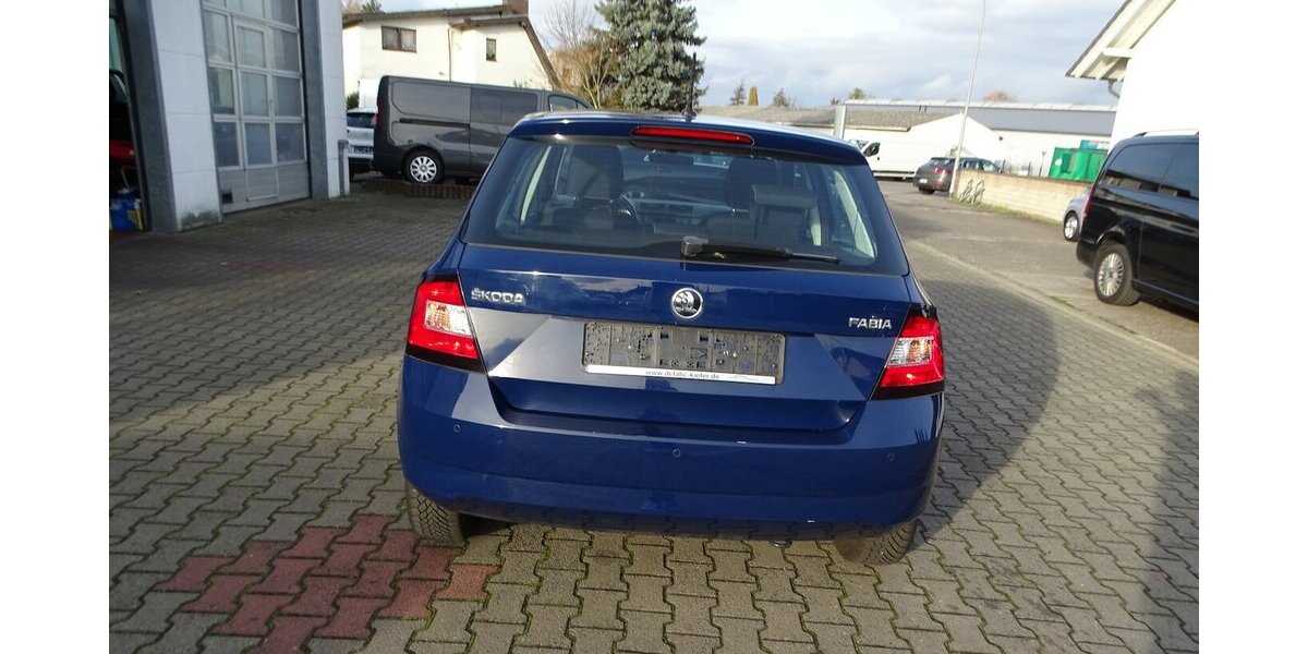 Skoda Fabia 1,2l TSI Style, DSG, Klima, Sitzheizung 44.854 km 12.590 &euro; Rodgau 63110