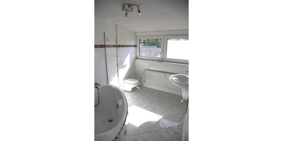 Dachgeschoßwohnung Mainz Ebersheim - 2 Zimmer, 58 m&sup2;, 660&euro; | Angebot:26312470