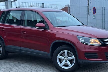 VW Tiguan 82.000 km 14.499 &euro; Riedstadt-Goddelau 64560