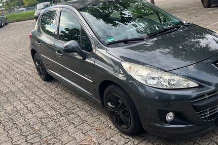Peugeot 207 72.000 km 5.990 &euro; Rüsselsheim 65428