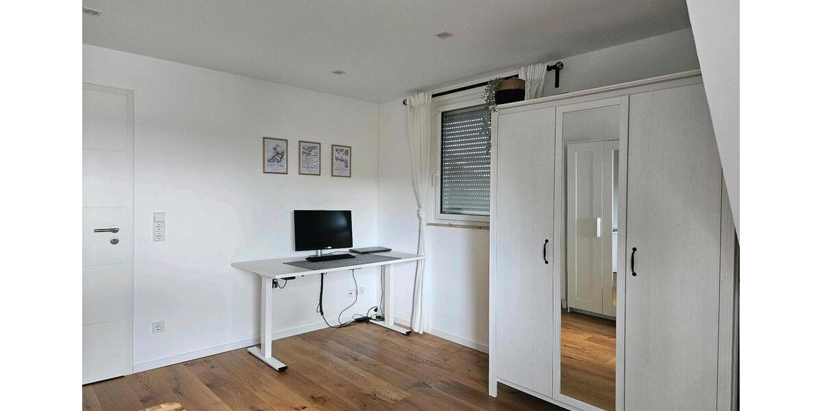 Dachgeschoßwohnung Griesheim - 3 Zimmer, 60 m&sup2;, 230.000&euro; | Angebot:26163882
