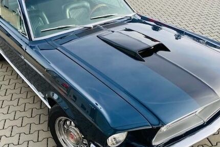 Ford Mustang 34.000 km 109.000 &euro; Hofheim 65719