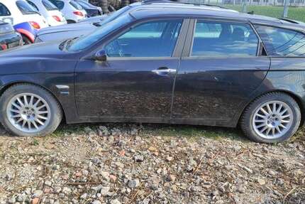 Alfa Romeo 156 179.999 km 1.499 &euro; Bickenbach 64404