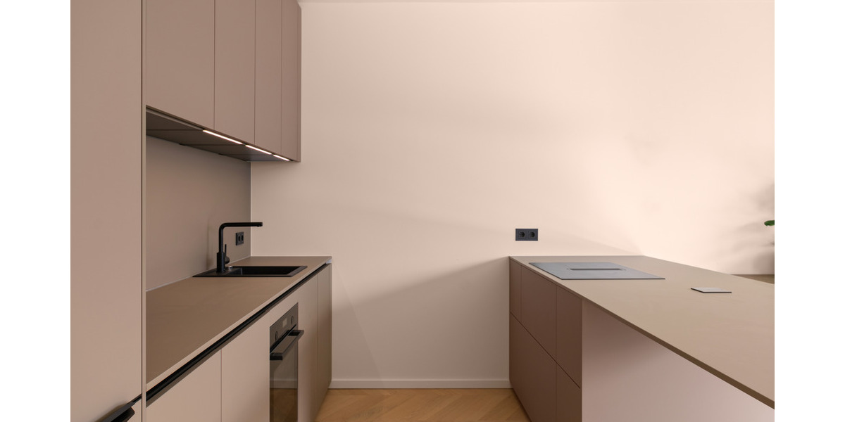 Etagenwohnung Frankfurt am Main Ostend - 2 Zimmer, 63 m&sup2;, 2.570&euro; | Angebot:24973535