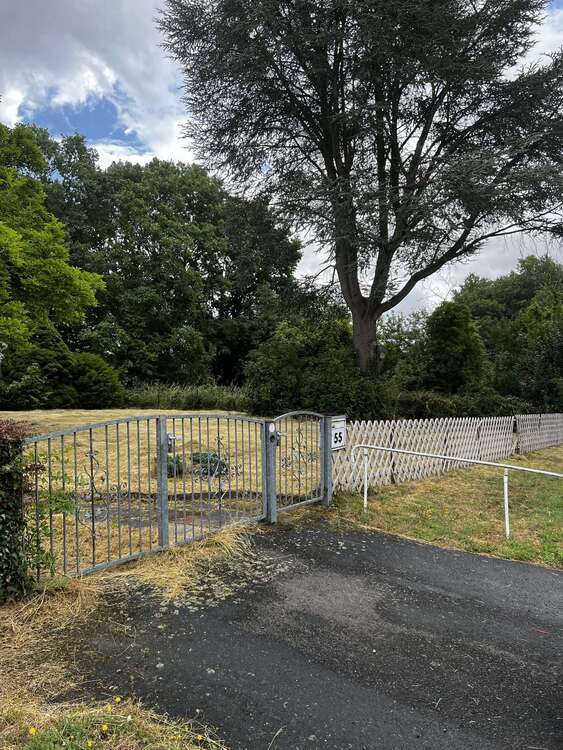 Grundstück zu verkaufen in Kelkheim 990.000 € 1127 m²