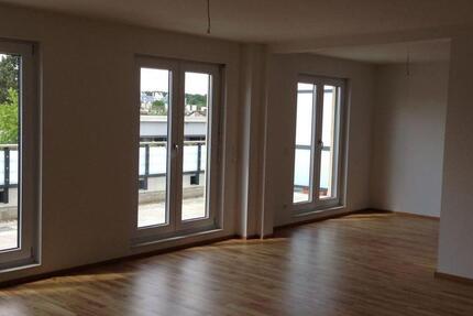 Haus Offenbach am Main Bieber - 3 Zimmer, 118 m&sup2;, 1.300&euro; | Angebot:26342870