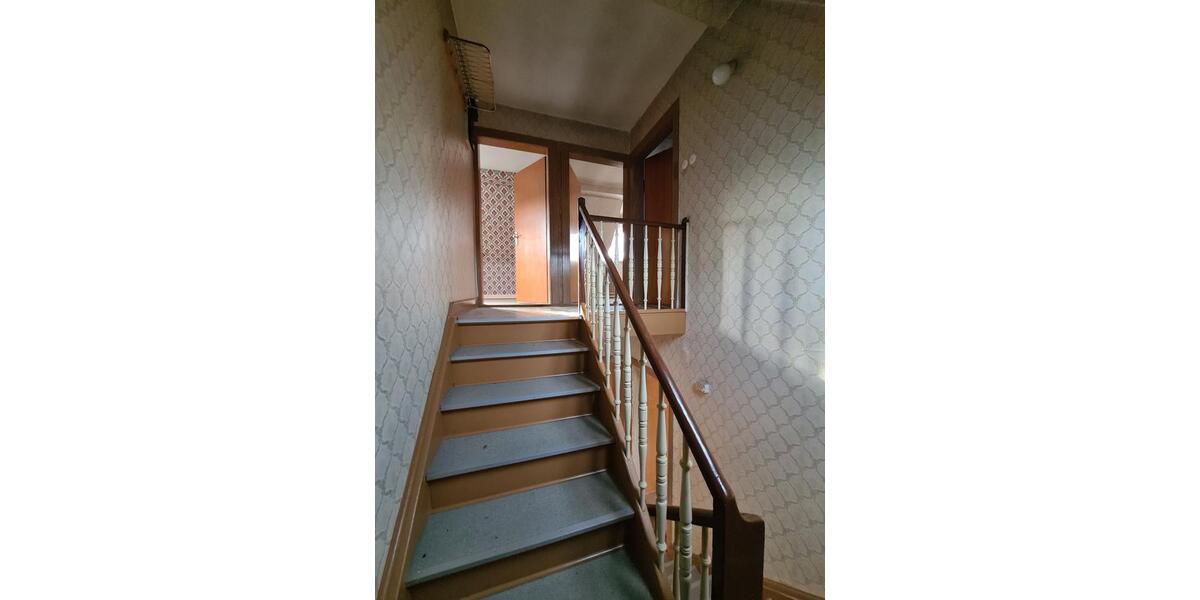 Einfamilienhaus Breuberg - 7 Zimmer, 150 m&sup2;, 290.000&euro; | Angebot:27115150
