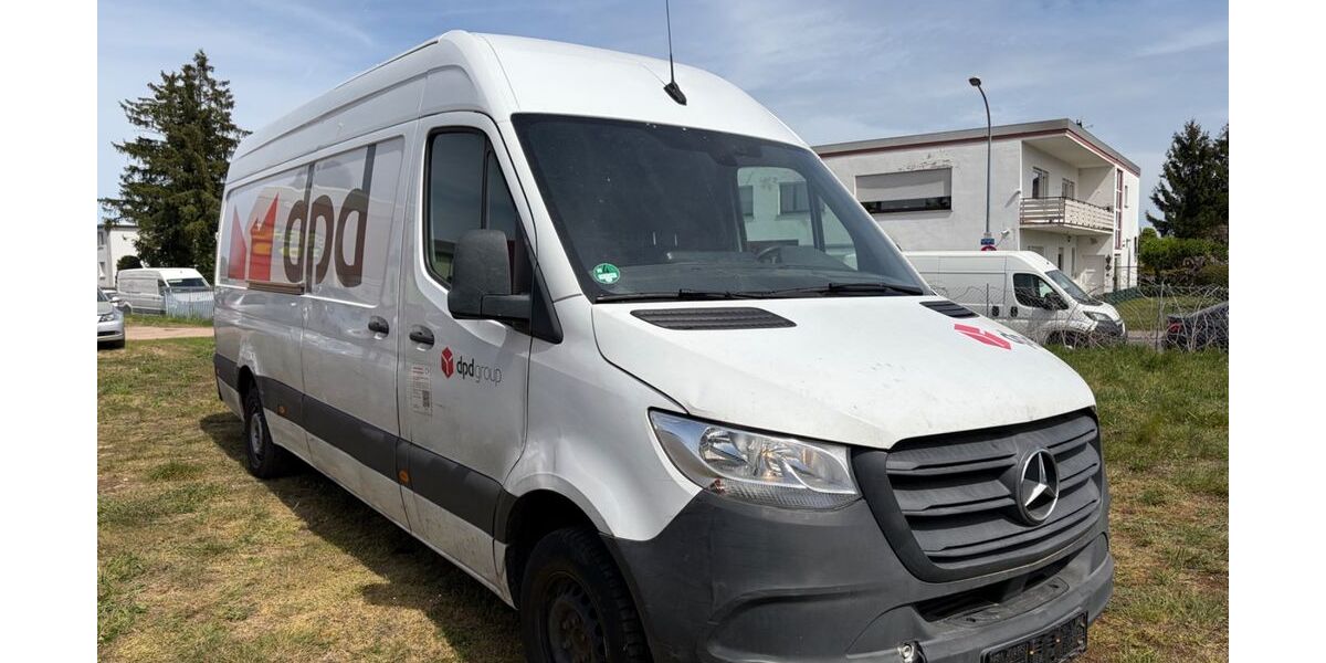 Mercedes-Benz Sprinter 210.000 km 11.900 &euro; Dietzenbach 63128