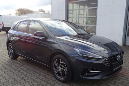 Hyundai i30 103.426 km 11.990 &euro; Rodgau 63110