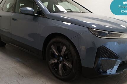 BMW iX 21.425 km 47.470 &euro; Egelsbach 63329