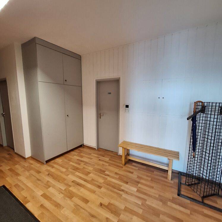 Ffm.-Griesheim: Büro-Gewerbefläche ca. 250 m² - Flughafen und Messe schnell erreichbar