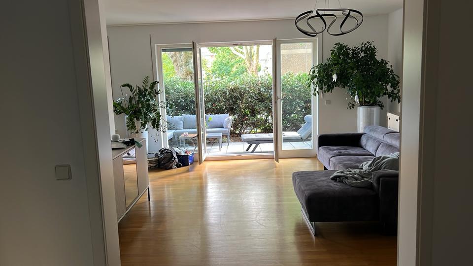 Erdgeschoßwohnung Frankfurt am Main Niederrad - 2.5 Zimmer, 74 m&sup2;, 1.550&euro; | Angebot:24870324