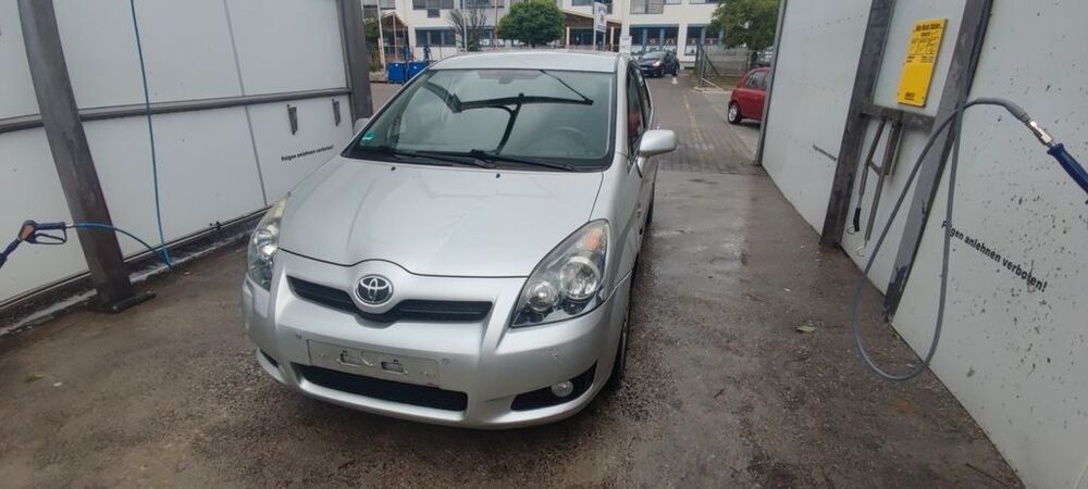 Corolla Verso