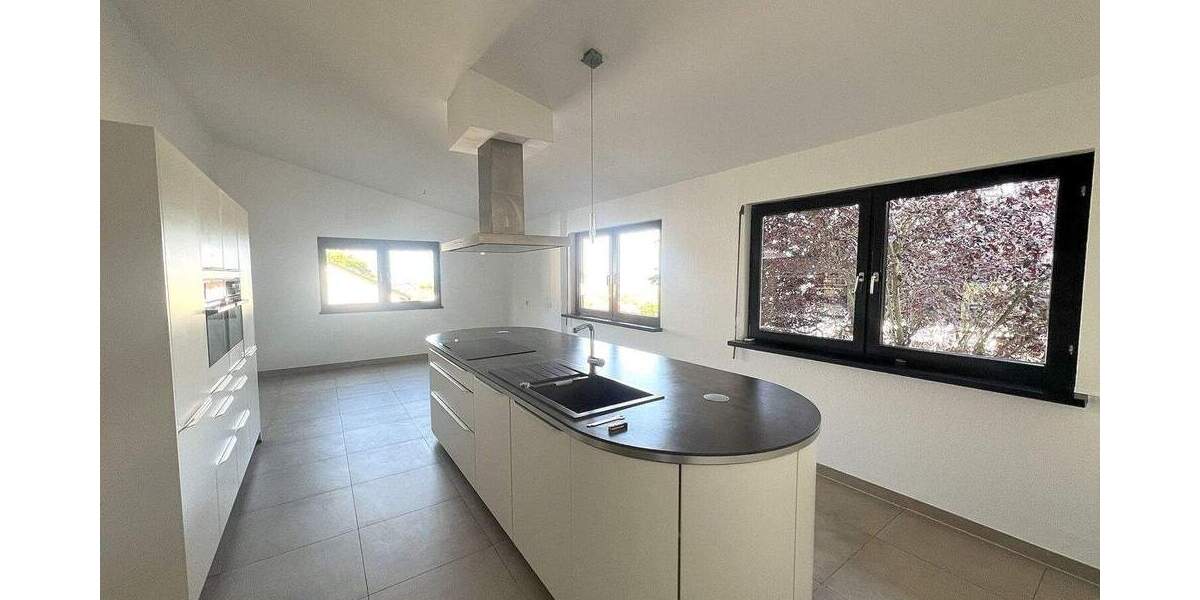 Großzügiges Wohnen in bester Hanglage von Heppenheim! 7 zimmer