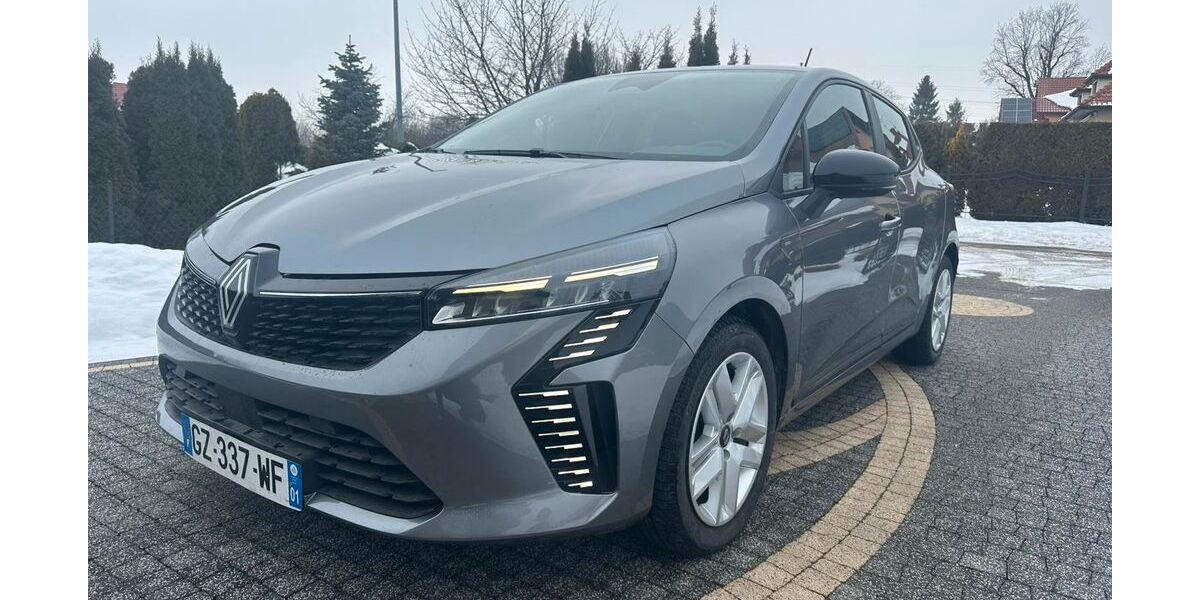 Renault Clio 9.500 km 16.450 &euro; Frankfurt am Main 60320