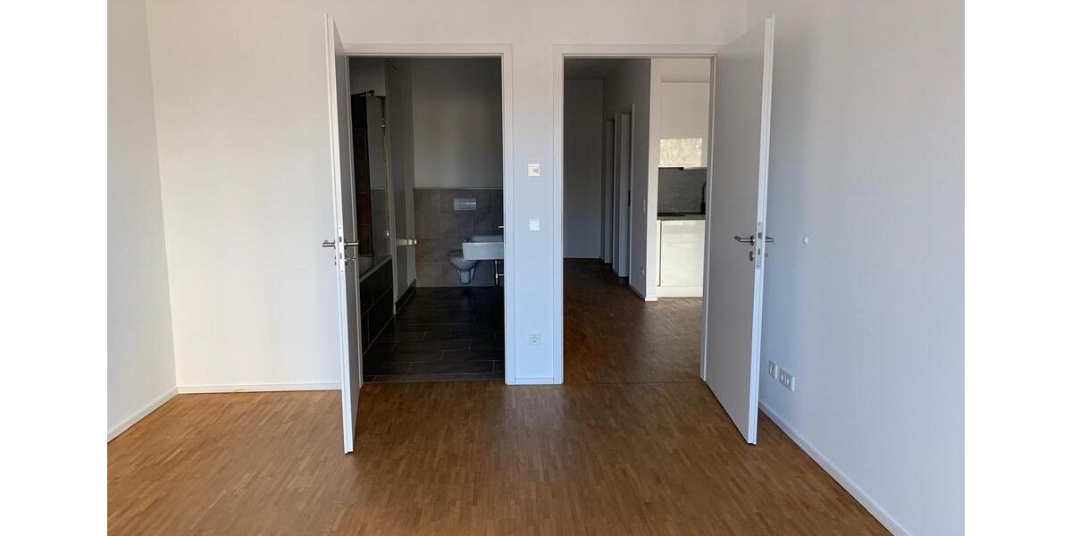 Terrassenwohnung Frankfurt am Main Ostend - 2 Zimmer, 83 m&sup2;, 1.791&euro; | Angebot:25887660