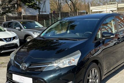 Toyota Verso 165.000 km 7.299 &euro; Frankfurt am Main 60386