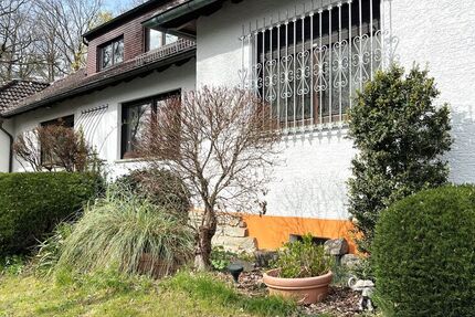 Keine Käuferprovision! Charmante Doppelhaushälfte mit Traumgrundstück in DreieichBuchschlag! 4 zimmer