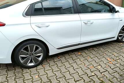 Hyundai IONIQ 148.000 km 9.990 &euro; Offenbach 63073