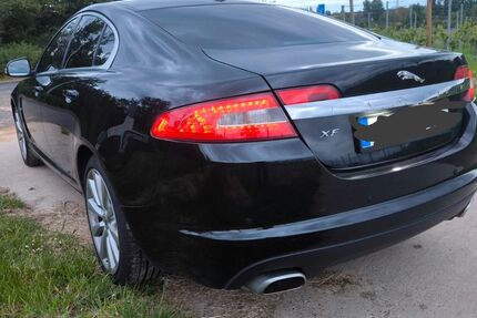 Jaguar XF 196.000 km 5.900 € Rüsselsheim 65428