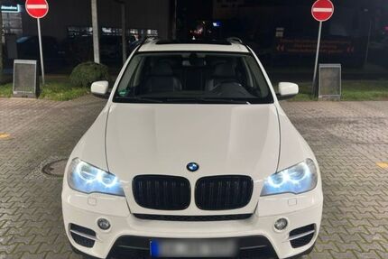 BMW X5 320.000 km 9.500 &euro; Mörfelden Walldorf 64546