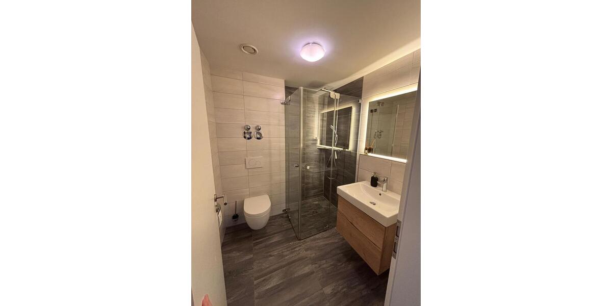 Etagenwohnung Darmstadt Eberstadt - 4.5 Zimmer, 123 m&sup2;, 1.980&euro; | Angebot:26458595