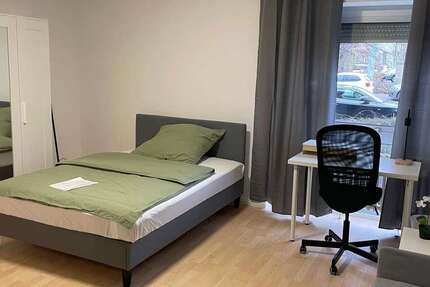 Zimmer Frankfurt Bockenheim - 1 Zimmer, 1.250&euro; | Angebot:26932944