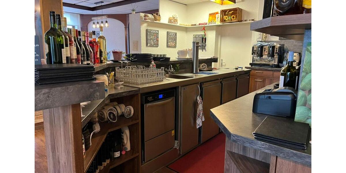 Stilvolle Vinothek mit Gastronomiebereich in zentraler Lage zimmer