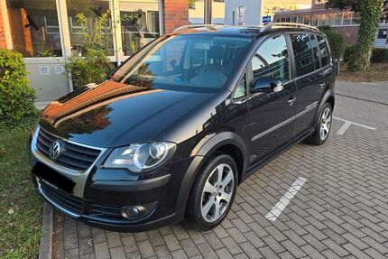 VW Touran 216.000 km 6.500 &euro; Dietzenbach 63128
