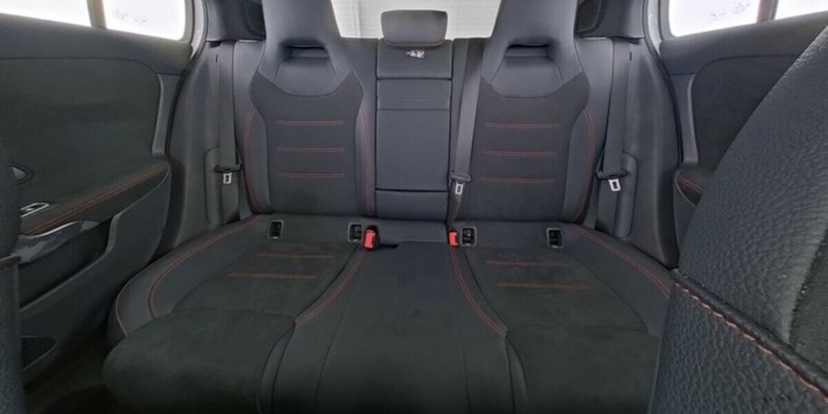 Mercedes-Benz A 35 AMG 4M DISTRONIC- BURMESTER- PANORAMA-NIGHT 25.798 km 48.889 &euro; Groß-Umstadt 64823